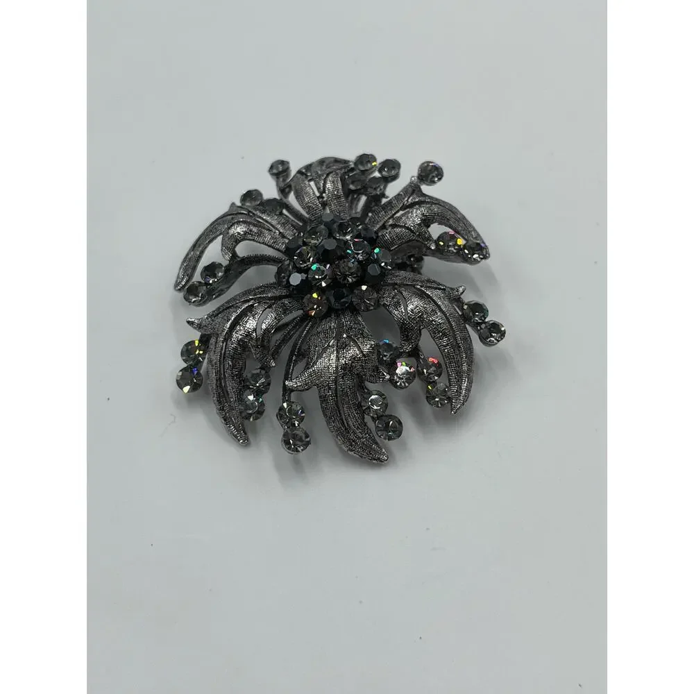 Vintage Black Metal‎ Brooch Pin Black clear Stones flower leaf bow ribbon Spray